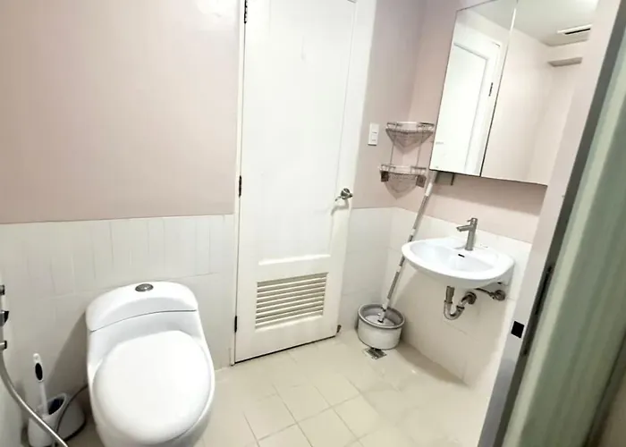Apartment 1br At Tivoli Garden, Near Rockwell Makati *