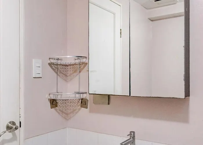 Apartment 1br At Tivoli Garden, Near Rockwell Makati Manila